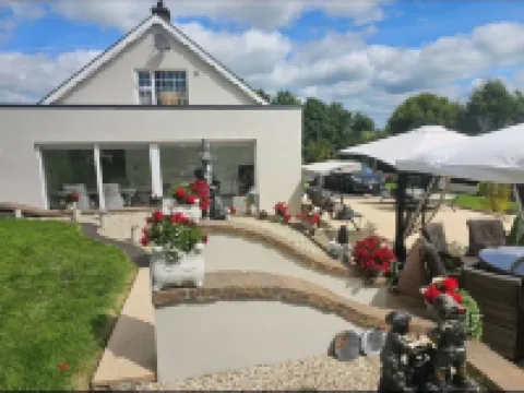 Dernvale House - Single room -sleeps 4 Hoteles en 