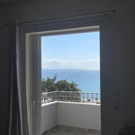 Vythos Rooms