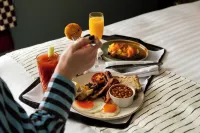 The White Star Tavern - breakfast