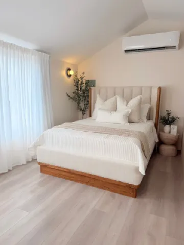 Rooms Boutique by Annie's