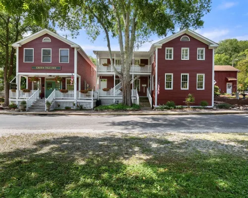 Green Tree Inn Hotels in Jersey County