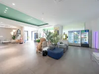 LIV Life Hotel Hotels near Singil Park