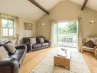 Orchard Cottage - pet friendly