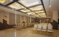 Dibakar Palace