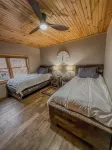 Lakeside Loft on Black Lake