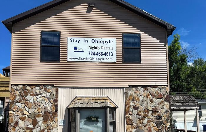 Stay In Ohiopyle, Hot tub & Pool Table - Closest to the GAP trail
