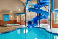 PRAIRIE CREST RED DEER by IHG - 2-Star