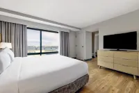 DoubleTree by Hilton Davenport Hotels in 