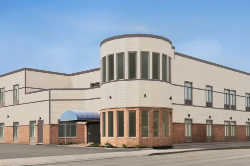Signature Stay Inn & Suites - Downtown Hamilton - 3-Star