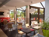 Ibis Saintes - breakfast