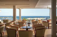 Mare Blue Hotel