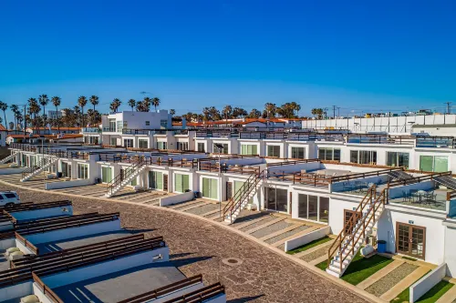 Dog-Friendly Suite with Beach Views, Outdoor Pool, Patio, Kitchenette, & AC