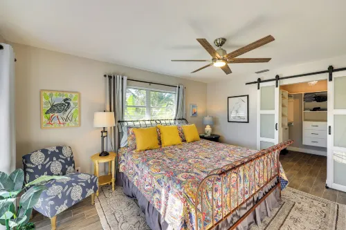 Waterfront Home w/ Boat Dock & Bar in N Fort Myers - Homestays