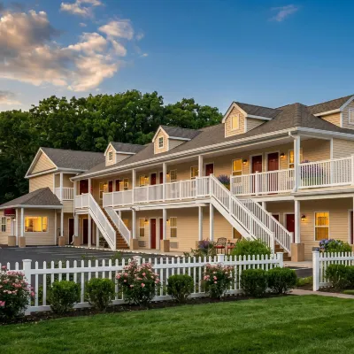 At 9 Motel Near Freehold I-195 Hotels near Manalapan Recreation Center Field #5