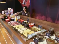 Ibis Kortrijk Centrum - sarapan
