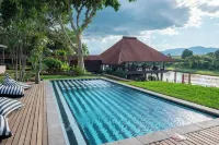River House Lodge - Pools