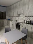 Crompton Apartments 786