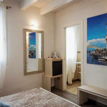 Piccola Venezia Room