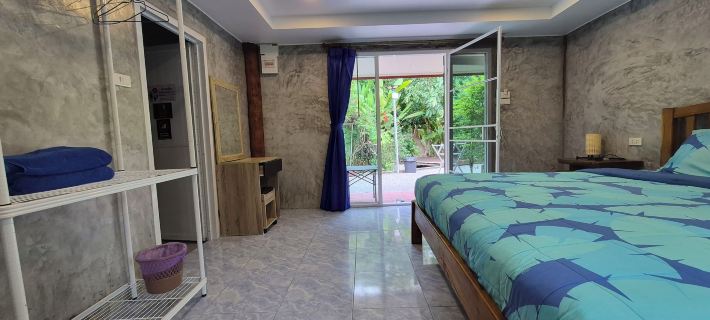 Baan Sabai Guesthouse Hotels in Khanom