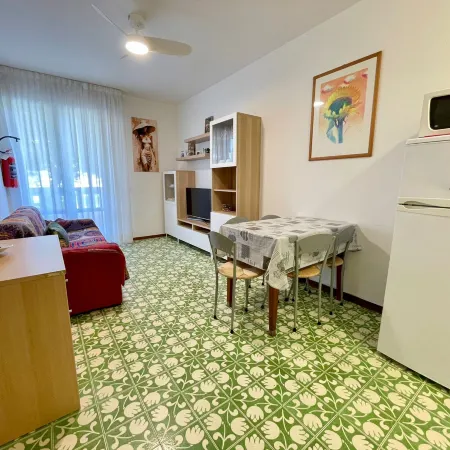 Cozy Flat with Swimming Pool