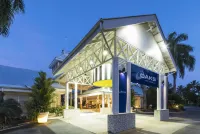 Oaks Port Douglas Resort - parcheggio