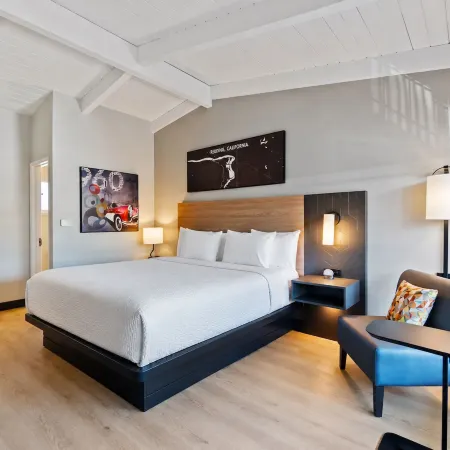 Thunderbird Lodge Отели в г. Реддинг