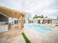 Green Palace - 7Br Luxury Villa in Sosua 3Mins from Strip Plus 24hr Security - Villas