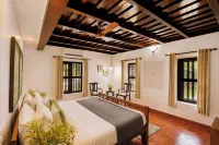 ELIVAAS Tales By Tamarind 3BHK - مسبح خاص