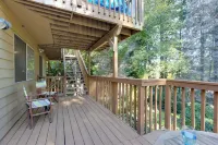 Oregon Jade Lodging- Spacious 2 Bedrooms, Ev Charger, Quite by Stream - Apartments