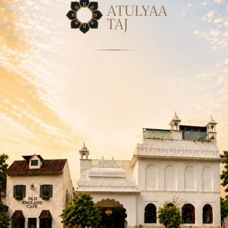 Hotel Atulyaa Taj