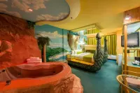 Fantasyland Hotel - Bathtub