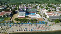 Ceti̇n Presti̇ge Resort - Pools