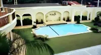 Planta Centro Bacolod Hotel & Residences - Pool