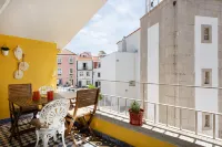 Yellow Suites Duplex   Cascais Historical Center - 2-نجوم