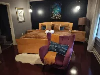 Lush Rooftop Terrace  City views A luxurious stay in  Central Downtown Area - balcony