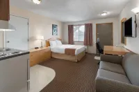Travelodge by Wyndham Valleyview AB - 2-Star