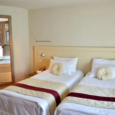 Hotel Capitolina City Chic