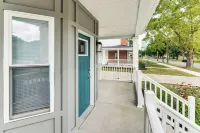 Walk to Cleveland Clinic! Contemporary Townhome - Condos