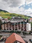 Pezid - ein Nest, viele Flügel - spa