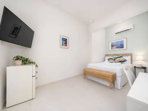 Room 15: Skyline Sips and Santurce Charm - 스파