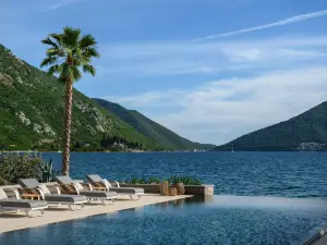 Mövenpick Hotel & Residences Teuta Kotor Bay (Q2 2026)