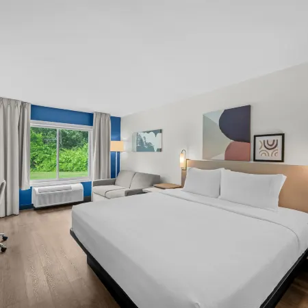 Spark by Hilton Brunswick