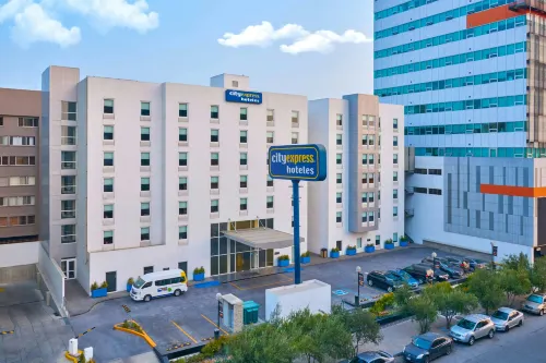 City Express by Marriott Tijuana Río - 3-Star