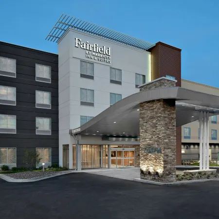 Fairfield Inn & Suites Lake Geneva