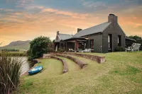 Rockwood Karkloof Forest Lodge & Mountain Cabin - Homestays