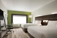 Holiday Inn Express & Suites CANTON by IHG - Swimmingpools