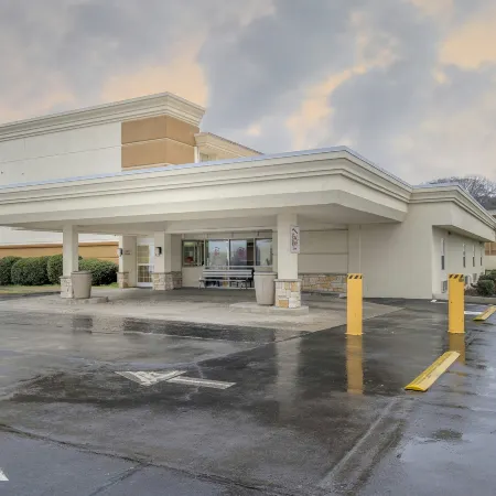 Red Roof Inn Knoxville Central - Papermill Road