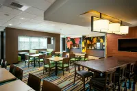 Fairfield Inn & Suites Tacoma DuPont - parking