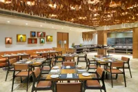 The Fern Royal Farm Resort Anjar, Series by Marriott - Aamiainen
