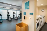 Home2 Suites by Hilton Corona - gimnasio